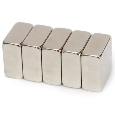 複合ネオジウム磁石 長期用磁気溶液のための小さなブロック 20x20x10mm