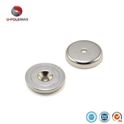 強い NdFeB 希少土 Countersunk ネオジミウムカップポットマグネット ± 0.01mm 許容度