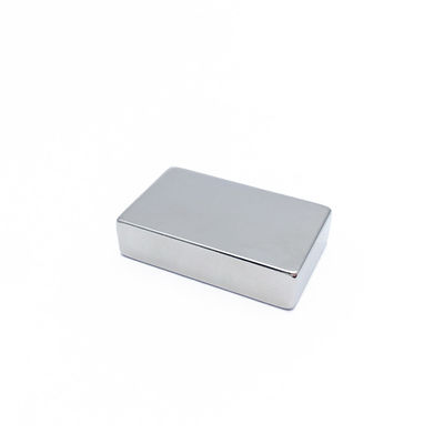 N52 超強いネオジム磁石 F20x10x5mm 磁性材料の許容度 ±0.05mm