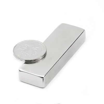 カスタム超強い磁石 N52 60x20x10mm 亜鉛コーティングとNdFeBグレードの長方形