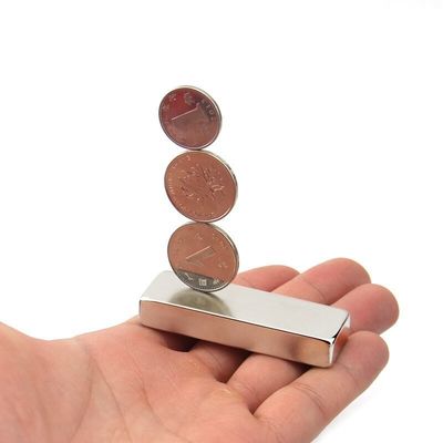 カスタム超強い磁石 N52 60x20x10mm 亜鉛コーティングとNdFeBグレードの長方形