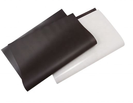 1200mm 最大幅 サイズ PVCゴム磁石シート 柔軟な磁気ロール 0.5mm 厚さ