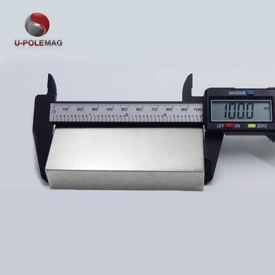 主な材料 NdFeB マグネット 100mm 精密なアプリケーションのための三極巨石ブロック