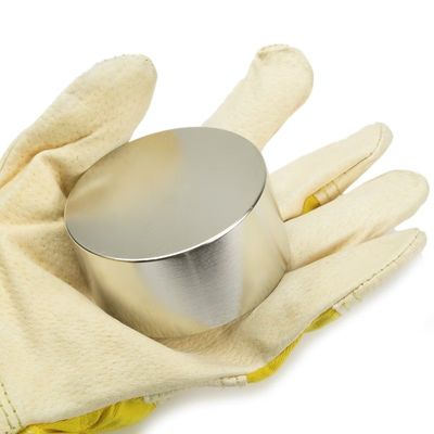 N52 ネオジム磁石 50x30mm 厚さ磁気方向とブラックエポキシコーティング