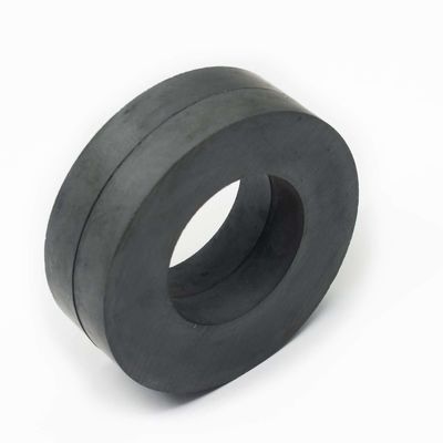強固で耐久性のある常用 Y30 セラミックフェライトリング磁石 スピーカーシステム