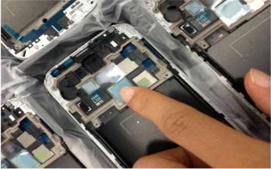 ラジオトランスミッターと磁気流のシールドのための革新的な吸収材料シート
