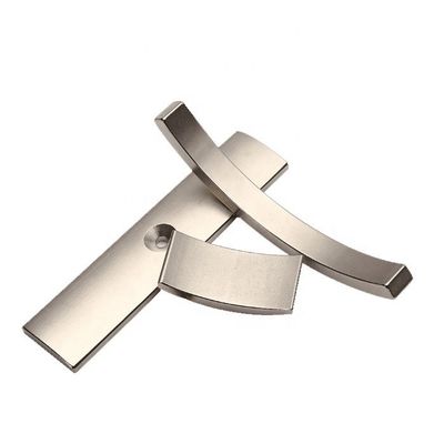 N52 モーター用曲線ネオジウム磁石セグメント ±0.01mm 許容量サンプル提供