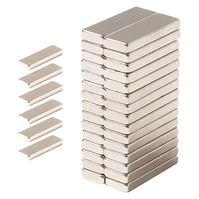 恒久的なネオジウム棒磁石 稀土のNdFeB磁石 双面 35 x 20 x 5mm
