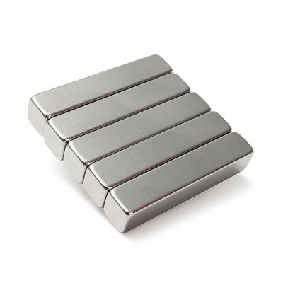 恒久的なネオジウム棒磁石 稀土のNdFeB磁石 双面 35 x 20 x 5mm